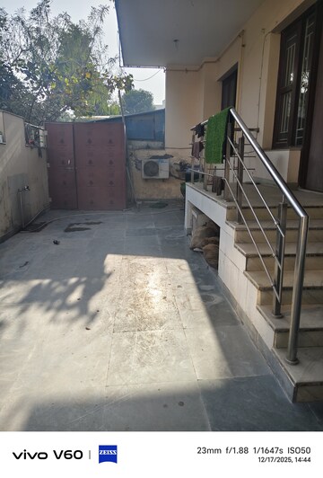 Balcony in 3 BHK Independent House at Super MIG, Sector 105 – for Rent