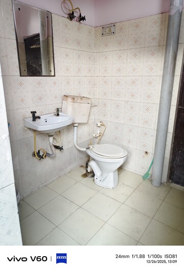 Master Bedroom in 1.5 BHK Independent House at Sector 49 – for Rent