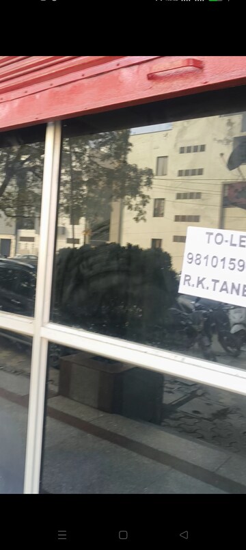  Office Space – Exterior View View at Vardhman Star Shop Mall, Sector 19 - for Rent