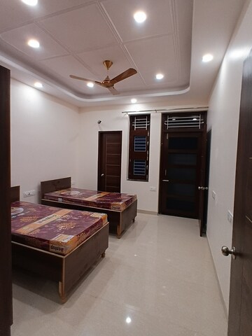 Room in  Pg at Chitrakoot – for Rent