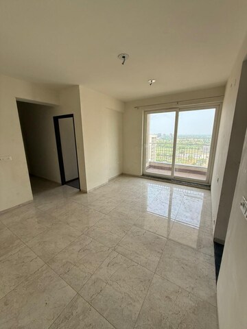 Room in 2 BHK Apartment at BPTP Discovery Park, Sector 80 – for Rent