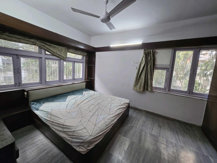 Bedroom, raj-kiran-chs 2 Bedroom 890 Sq.Ft. Apartment In Andheri West Mumbai 9764510