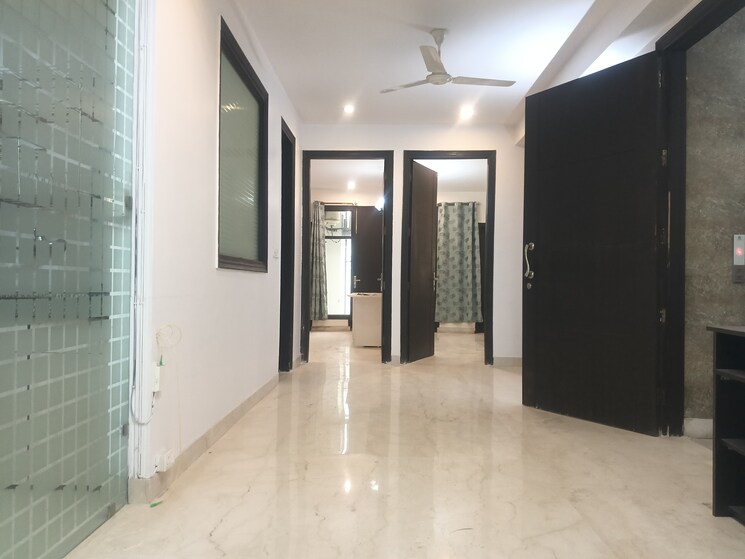 Room, greater kailash i 3 Bedroom 1800 Sq.Ft. Builder Floor In Greater Kailash I Delhi 9764622