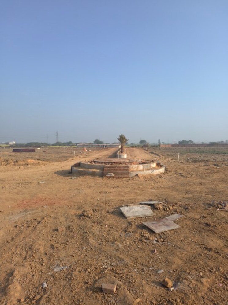 Cover Image, nh 19  100 Sq.Yd. Plot In Nh 19 Vrindavan 9764654