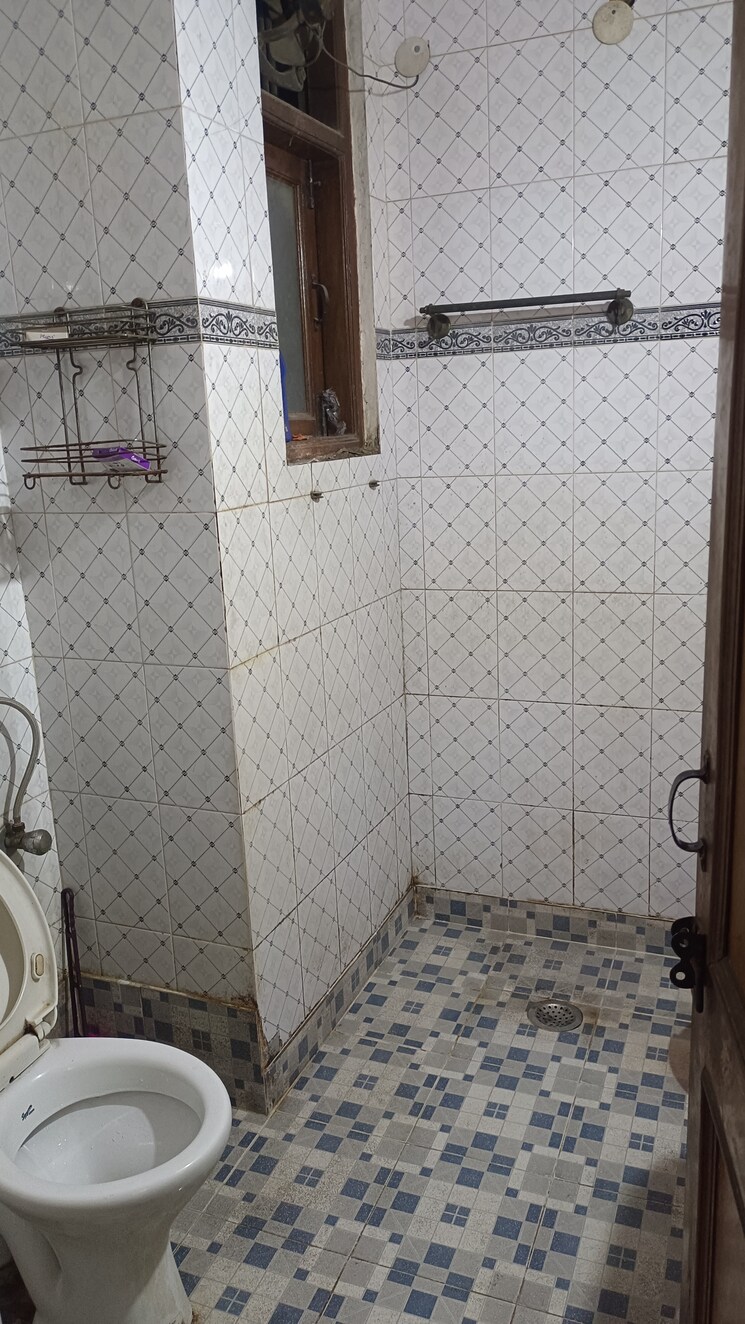 Balcony, old rajinder nagar 3 Bedroom 910 Sq.Ft. Builder Floor In Old Rajinder Nagar Delhi 9765041