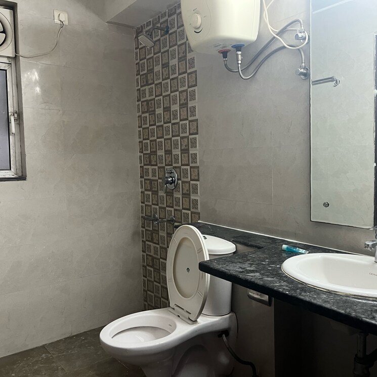 Bathroom, unitech-escape 3 Bedroom 2066 Sq.Ft. Apartment In Rosewood City Gurgaon 9765118