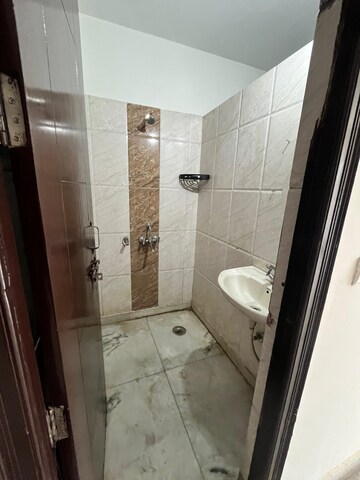 Bathroom in 2 BHK Builder Floor at Sector 51 – for Rent