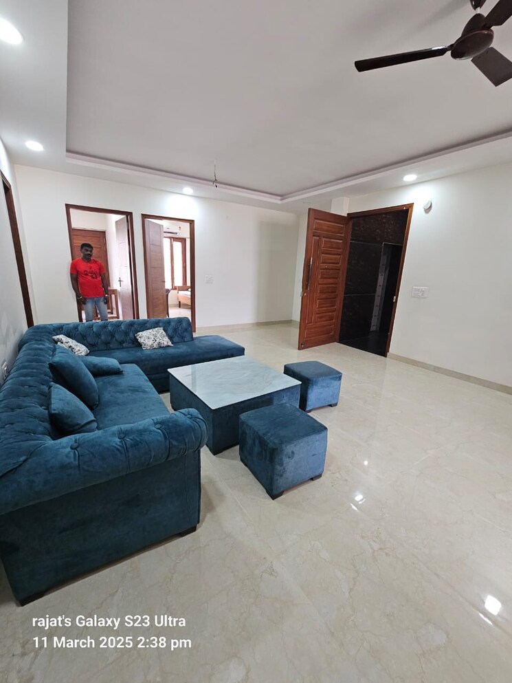 Living Room, ardee-city 4 Bedroom 2400 Sq.Ft. Apartment In Sector 52 Gurgaon 9765252