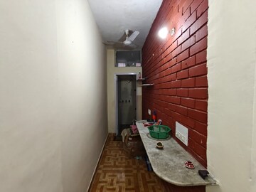 Attached Bathroom in 3 BHK Apartment at Sector 4 – for Rent