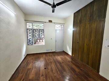3 BHK Apartment For Rent in Sector 4