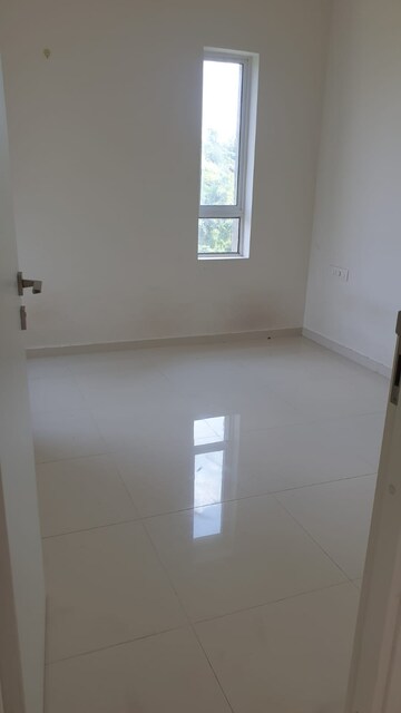 Room in 2 BHK Apartment at Godrej Hillside 2, Mahalunge – for Rent