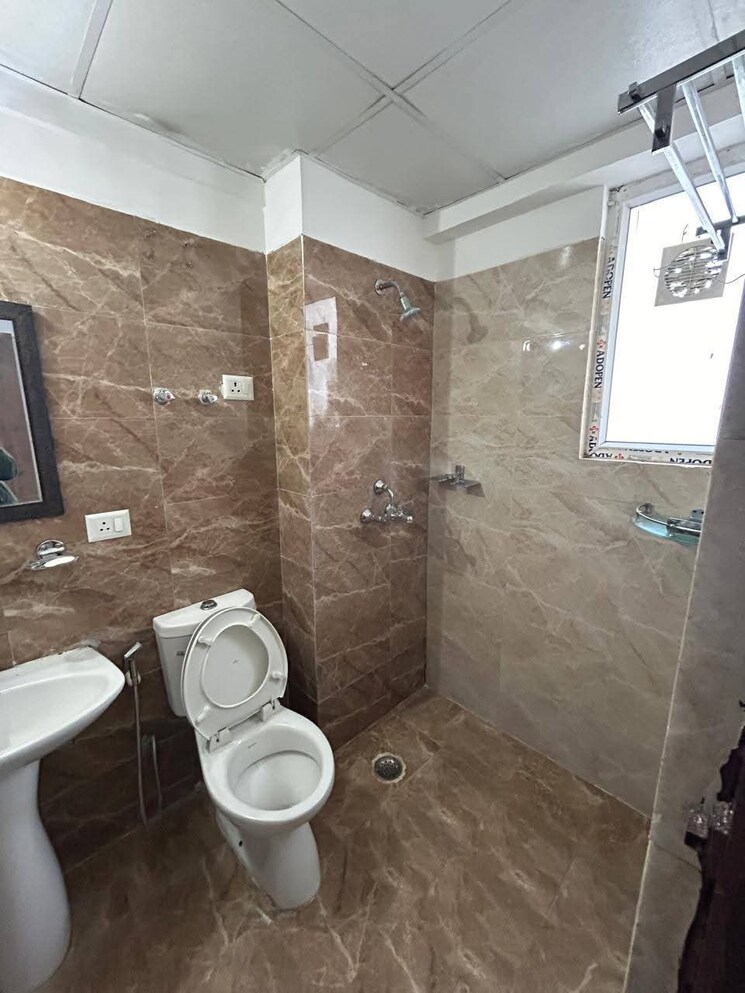 Bathroom, gaur-city-7th-avenue 2 Bedroom 1165 Sq.Ft. Apartment In Sector 4 Greater Noida Greater Noida 9765290