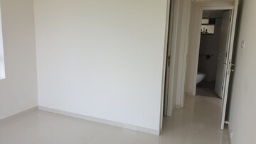 Room in 2 BHK Apartment at Godrej Hillside 2, Mahalunge – for Rent