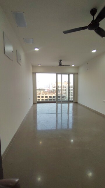 2 BHK Apartment For Rent in Indiabulls One Indiabulls, Pokhran Road No Two