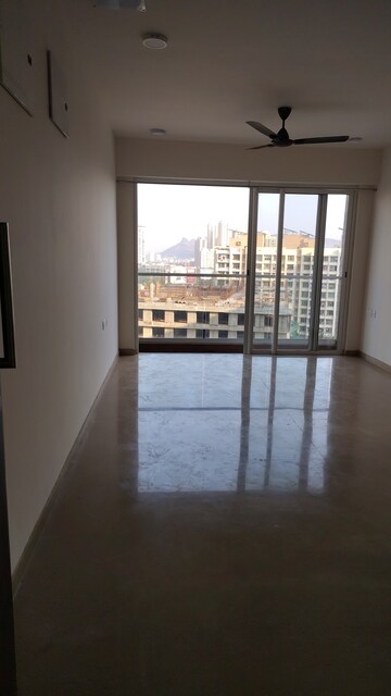 Room in 2 BHK Apartment at Indiabulls One Indiabulls, Pokhran Road No Two – for Rent