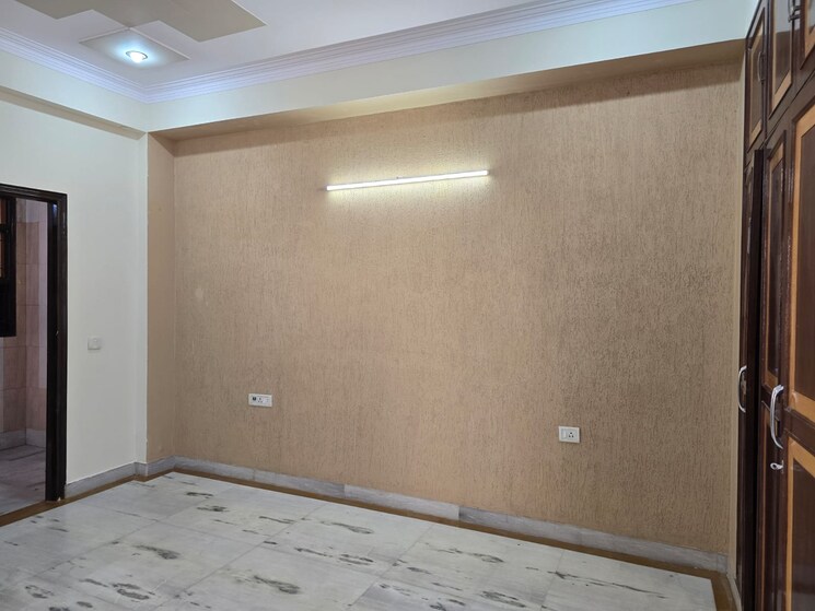 Room, sector 15 1 Bedroom 800 Sq.Ft. Builder Floor In Sector 15 Gurgaon 9765393