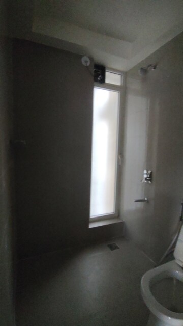 Furnished Amenities in 2 BHK Apartment at Indiabulls One Indiabulls, Pokhran Road No Two – for Rent