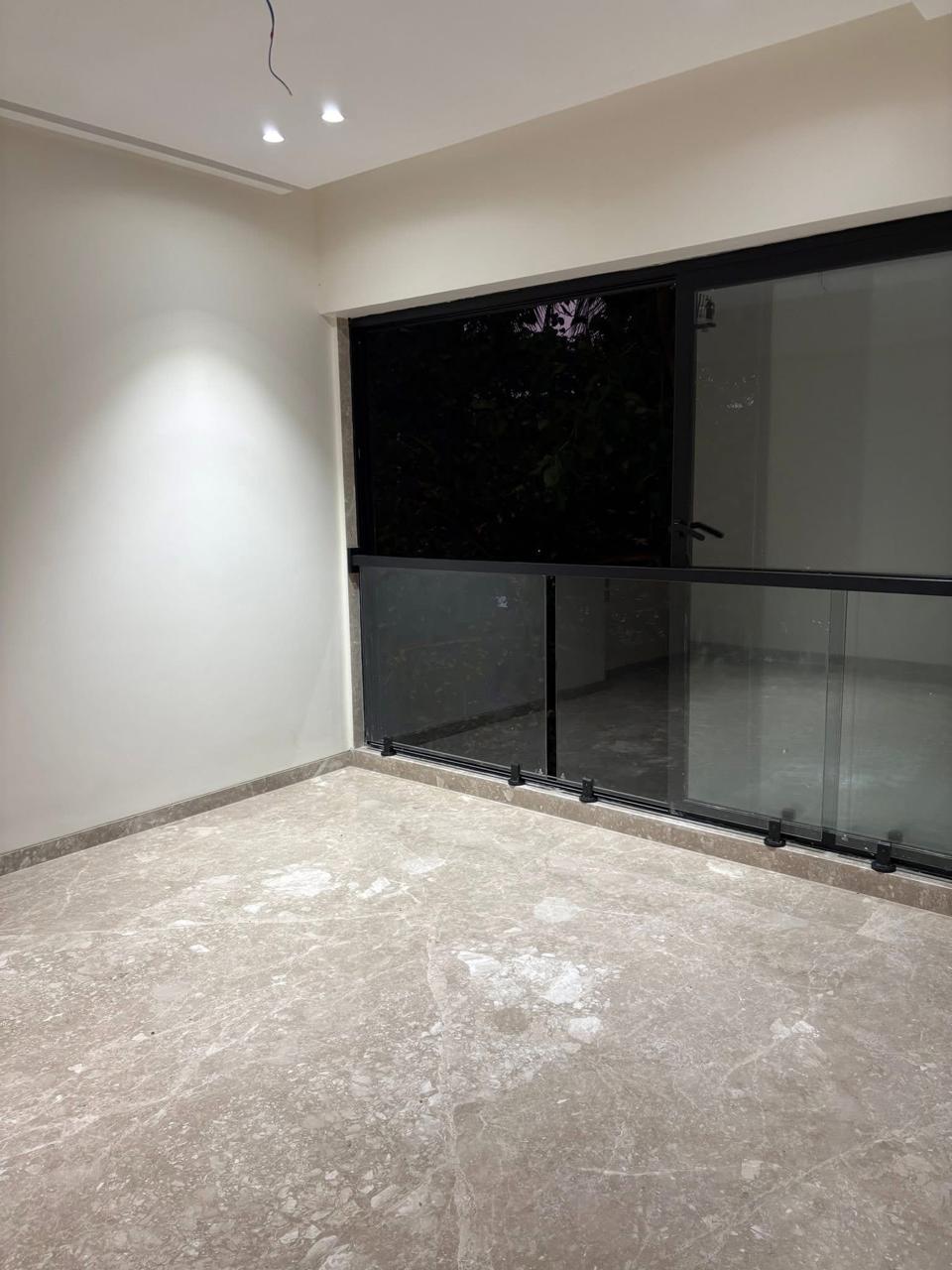 Room in 2 BHK Apartment at AP Nutex, Santacruz East – for Rent