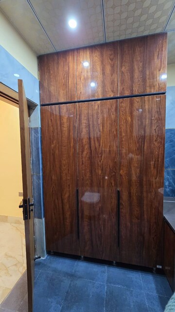 Furnished Amenities in 3 BHK Builder Floor at Sector 40 – for Rent