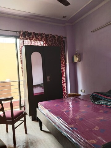 Bedroom in 3 BHK Builder Floor at Old Dlf – for Rent