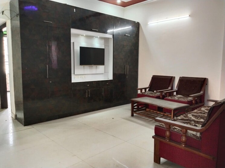 Cover Image, old dlf 3 Bedroom 1500 Sq.Ft. Builder Floor In Old Dlf Gurgaon 9765429