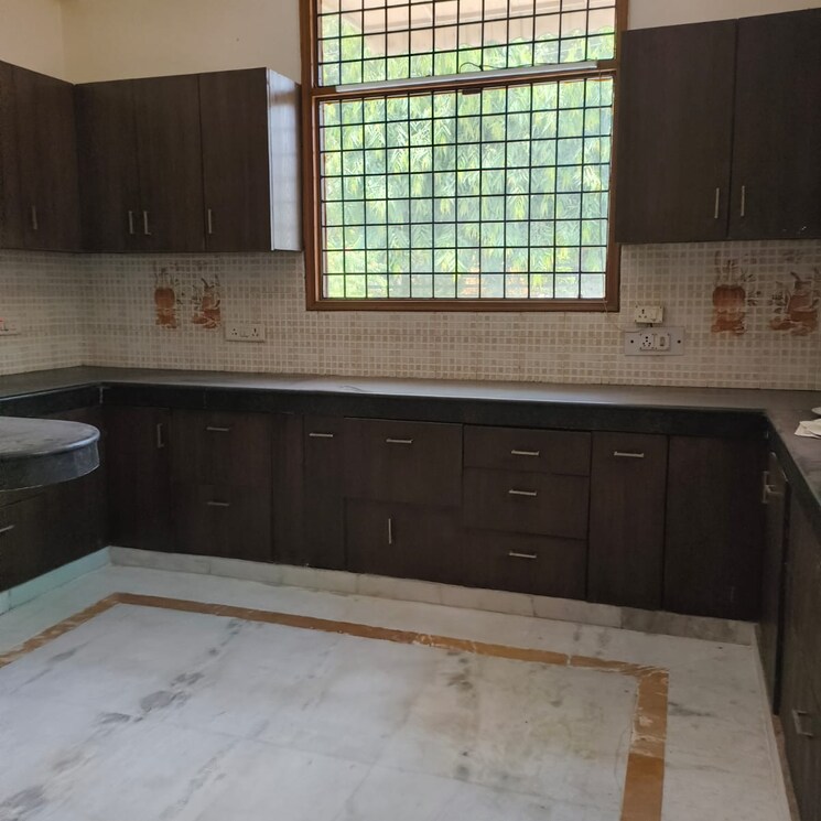 Kitchen, palam-vihar-residents-association 5 Bedroom 3500 Sq.Ft. Independent House In Palam Vihar Gurgaon 9765486