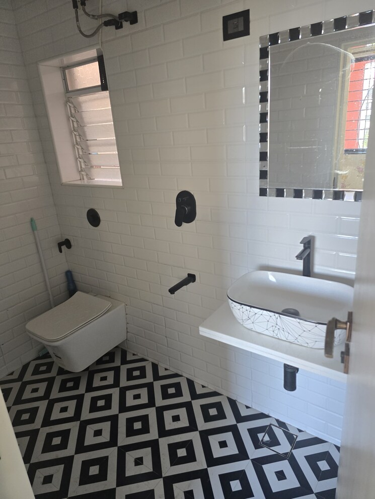 Bathroom, sheth-vasant-galaxy 1 Bedroom 450 Sq.Ft. Apartment In Goregaon West Mumbai 9765460