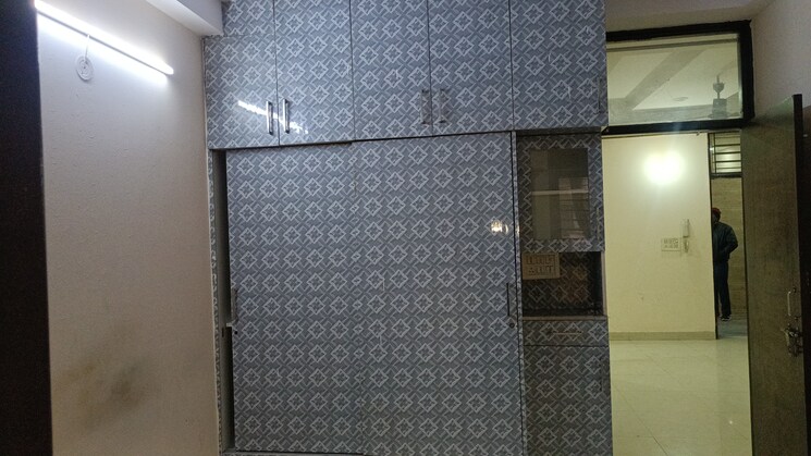 Room, vaishali sector 5 2 Bedroom 855 Sq.Ft. Builder Floor In Vaishali Sector 5 Ghaziabad 9765470