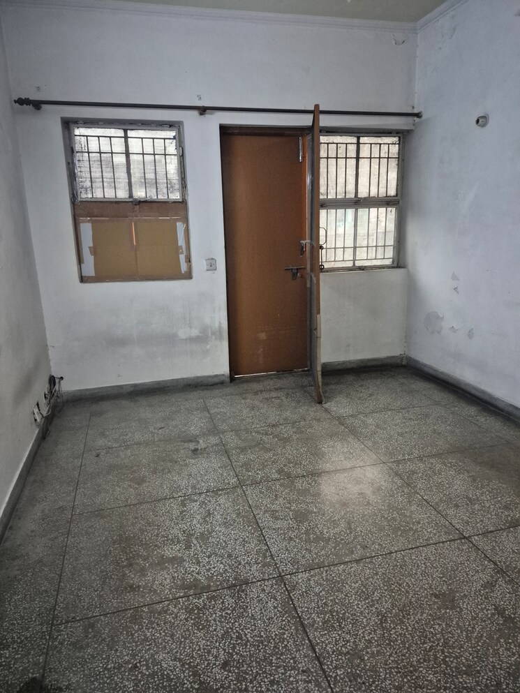 Kitchen, mayur vihar 3.5 Bedroom 1250 Sq.Ft. Apartment In Mayur Vihar Delhi 9765477