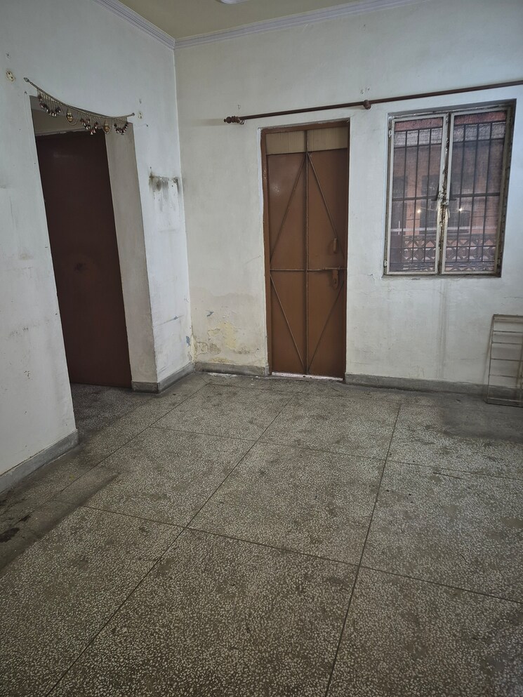 Kitchen, mayur vihar 3.5 Bedroom 1250 Sq.Ft. Apartment In Mayur Vihar Delhi 9765477