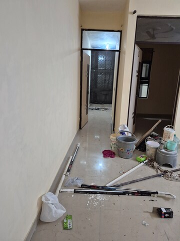 Staircase in 2.5 BHK Builder Floor at Mayur Vihar – for Rent