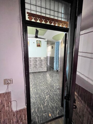 Living Room in 1 BHK Builder Floor at Vaishali Sector 2 – for Rent