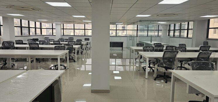  Parking, baner Commercial Office Space 3000 Sq.Ft. In Baner Pune 9765539