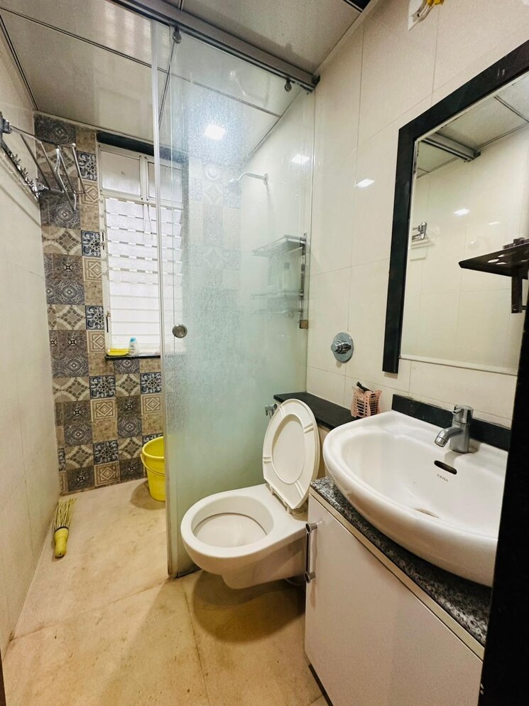 Bathroom, saheel-itrend-homes 2 Bedroom 750 Sq.Ft. Apartment In Hinjewadi Pune 9765553
