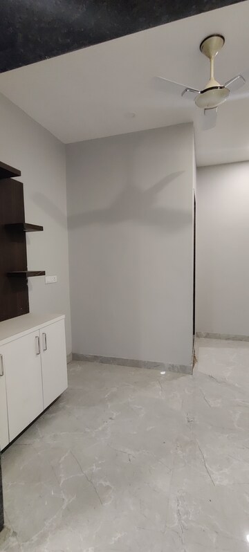 Room in 2 BHK Apartment at Kathgodam – for Rent