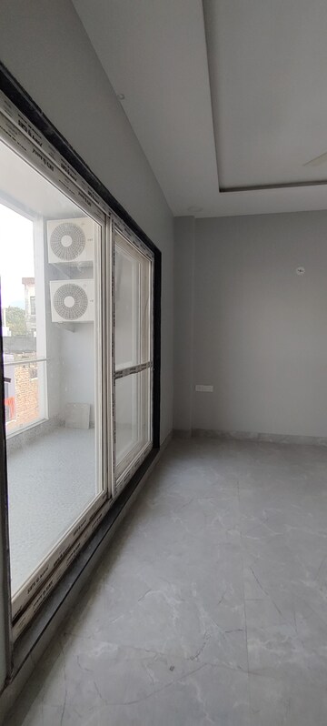 Building Lobby in 2 BHK Apartment at Kathgodam – for Rent