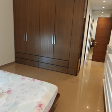 Room in 3 BHK Apartment at K Raheja Modern Vivarea, Agripada – for Rent