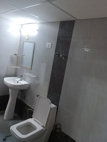 Bathroom in 3 BHK Apartment at Aarcity Regency Park, Sector 16c Greater Noida – for Rent