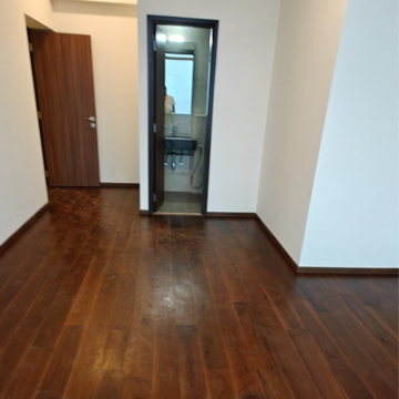 Room in 3 BHK Apartment at Piramal Mahalaxmi, Arthur rd – for Rent