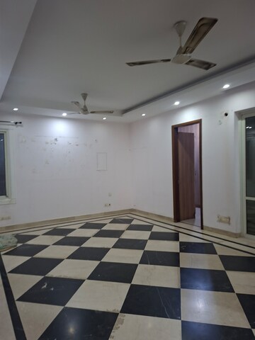 Staircase in 3 BHK Independent House at Sector 48 – for Rent
