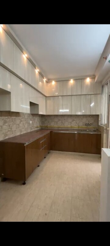 Kitchen in 3 BHK Apartment at Amrapali Golf Homes, Sector 4 Greater Noida – for Rent