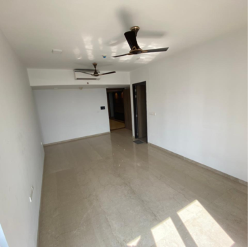 Room in 3 BHK Apartment at Lodha The Park, Century Mills – for Rent