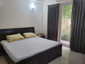 Bedroom in 2 BHK Builder Floor at Emaar MGF Emerald Hills, Sector 65 – for Rent