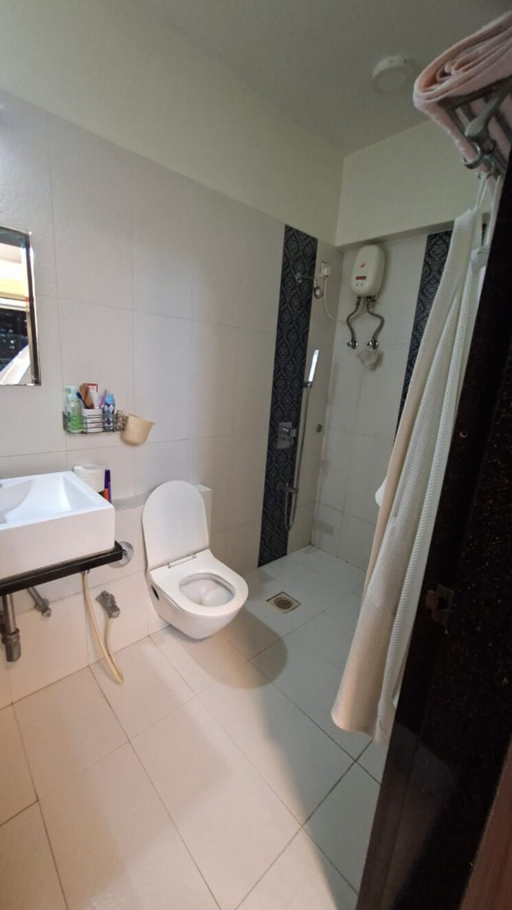 Bathroom, joy-valencia 2.5 Bedroom 1200 Sq.Ft. Apartment In Jogeshwari East Mumbai 9765670