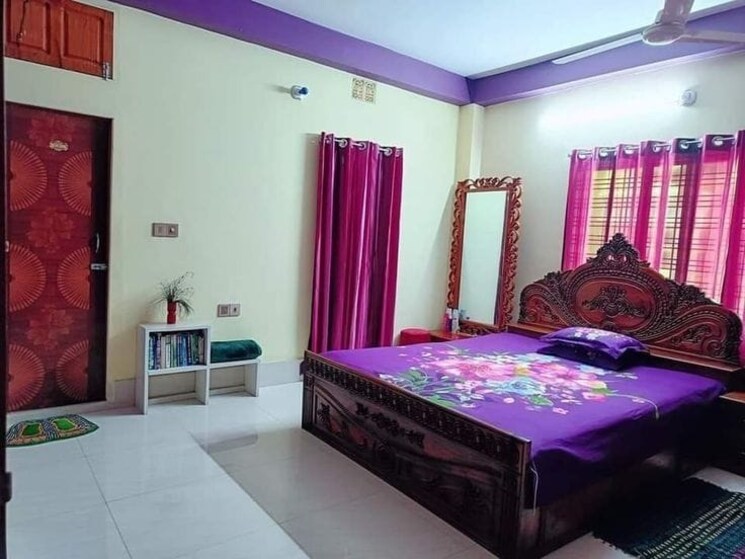 Room, vibhuti khand Pg For Girls In Vibhuti Khand 9765724