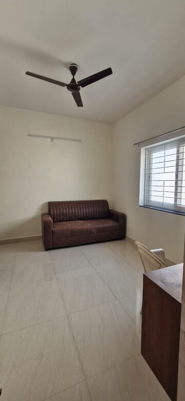 Living Room in 2 BHK Builder Floor at Kondapur – for Rent