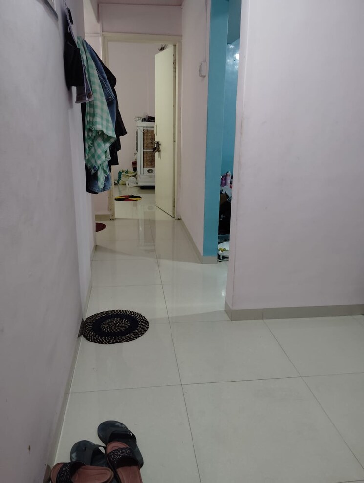 Bathroom, shri-ram-niwas 1 Bedroom 500 Sq.Ft. Apartment In Aundh Pune 9765736