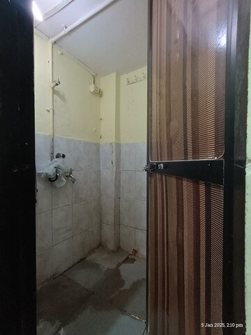 Furnished Amenities in 1 BHK Apartment at Om Gagangiri CHS, Kopar Khairane – for Rent