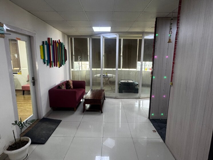 Team Area, sector 1 Commercial Office Space 2500 Sq.Ft. In Sector 1 Noida 9765810