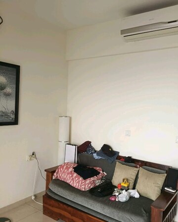 Room in 3 BHK Apartment at LnT Crescent Bay T5, Parel – for Rent